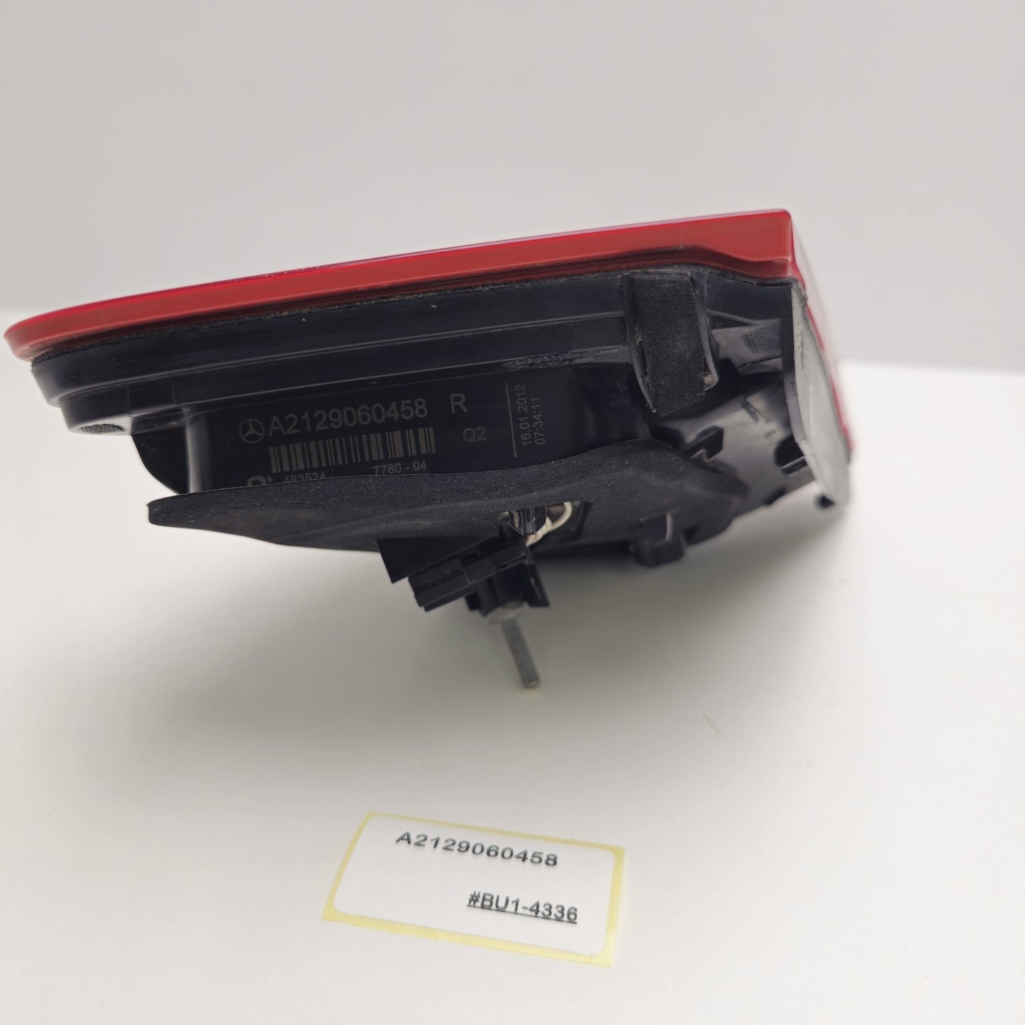2010-2013 Mercedes-Benz E350 REAR TAILLIGHT IN TRUNK RIGHT SIDE A2129060458