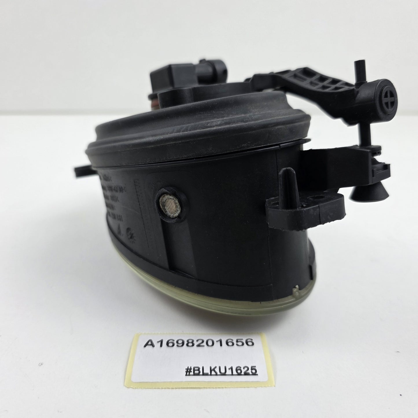 2006-2010 Mercedes-Benz C350 Front Right Fog Light A1698201656