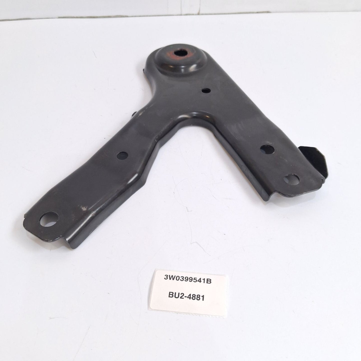 2013+ Bentley Continental Flying Spur Supporting Bracket 3W0399541B