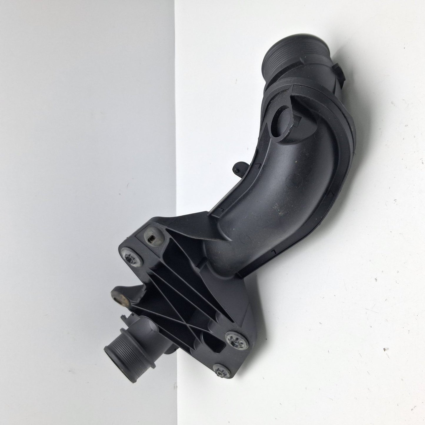 2007-2008 Audi A4 Upper Intercooler Tube 8K0145673AE Used