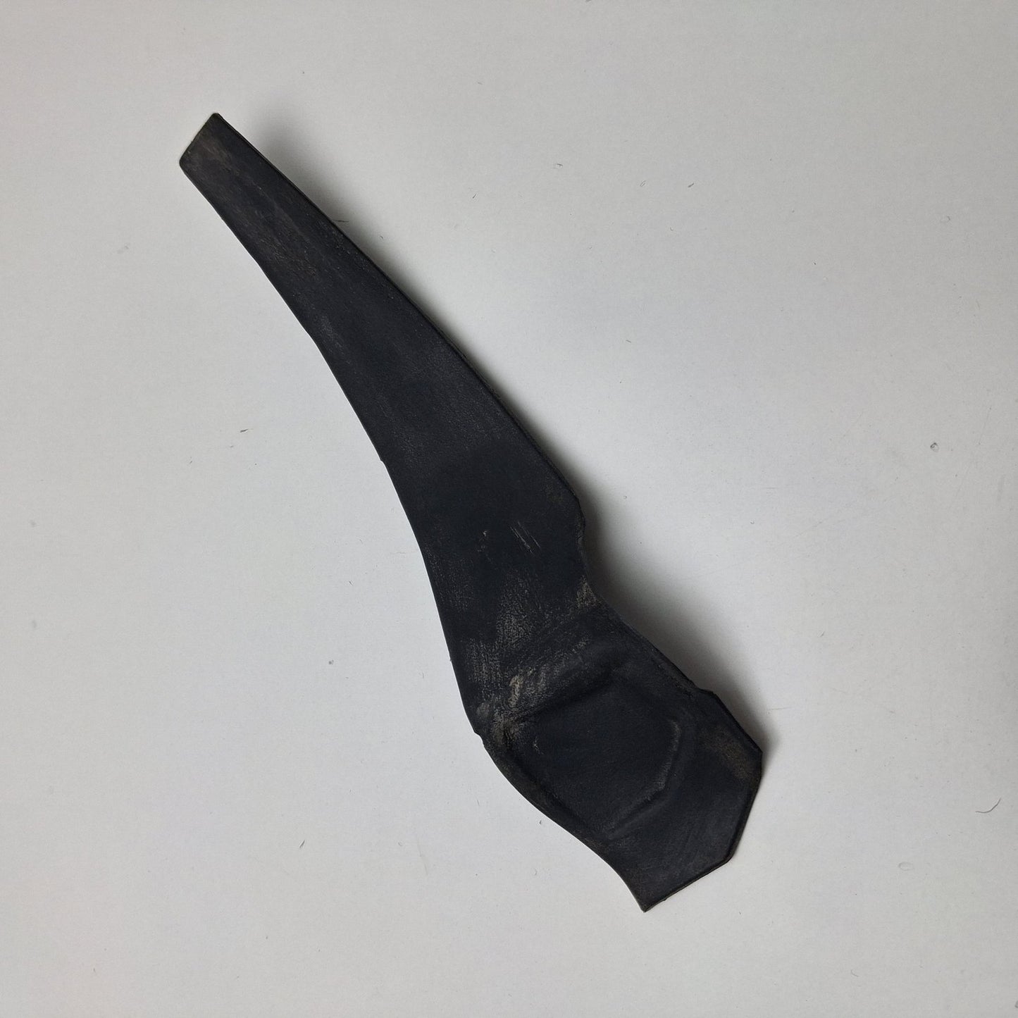 2010-2014 Cadillac CTS Air Inlet Grille Side Seal 25900731