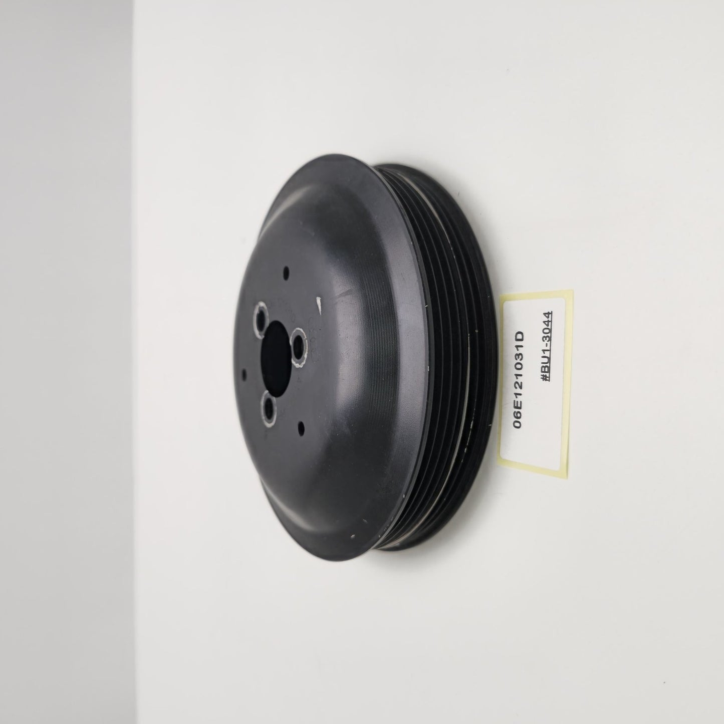 2009-2014 Audi A6 Coolant Water Pump Pulley 06E121031D