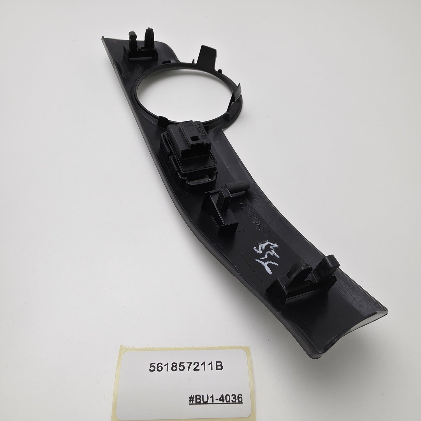 2012-2015 Volkswagen Passat Headlight Switch Bezel 561857211B