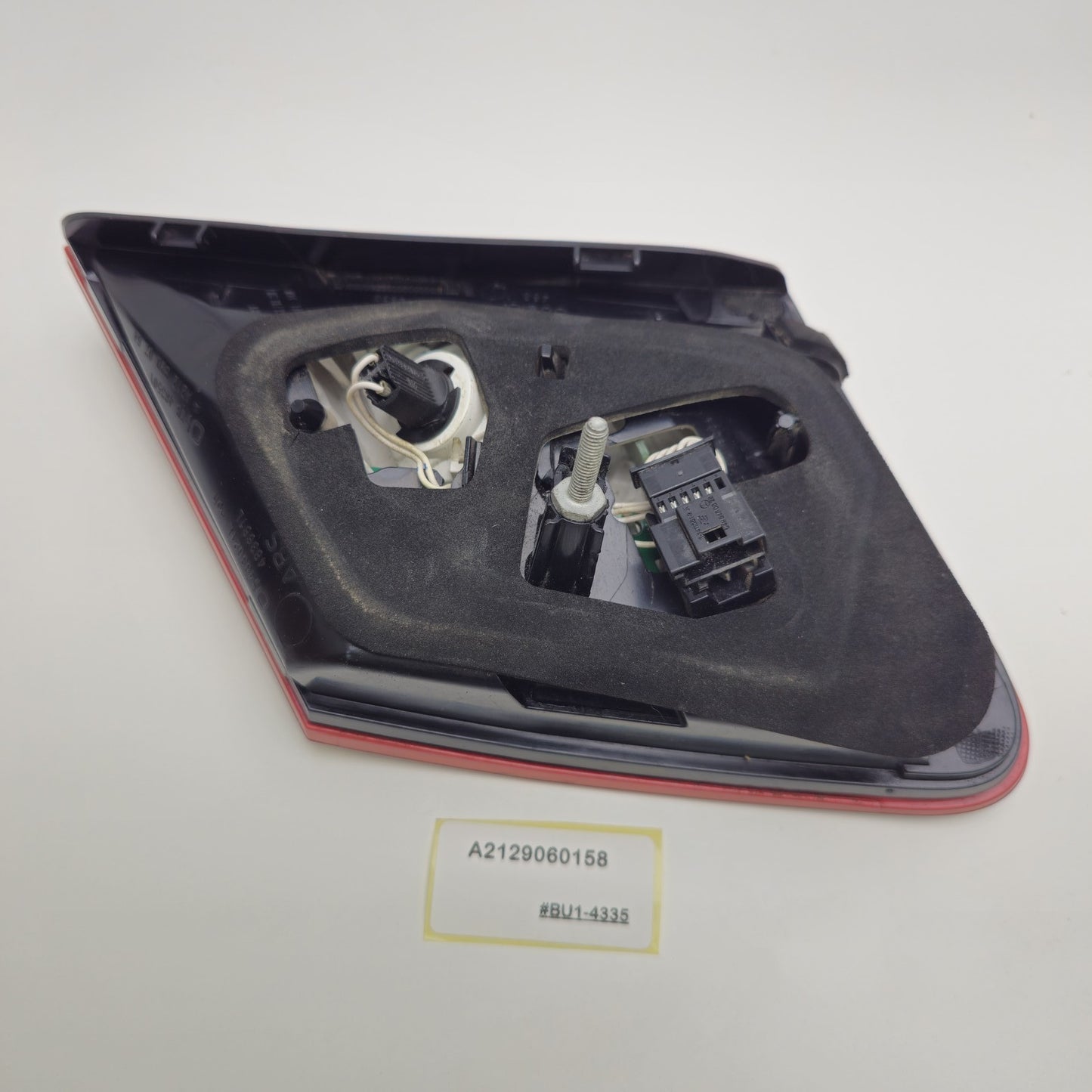 2010-2013 Mercedes-Benz E-Class Inner tail light A2129060158