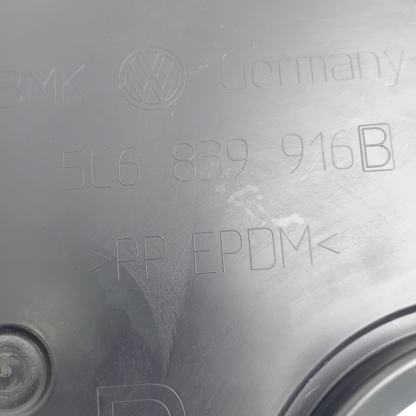 2007 Volkswagen Jetta GLI Rear Door Access Cover 5C6839916B