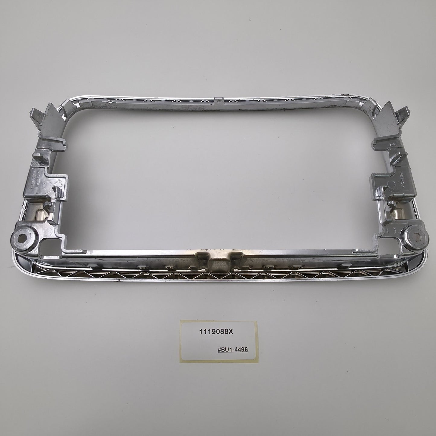 2014-2019 Mercedes-Benz CLA250 Radio Surround Trim 1119088X