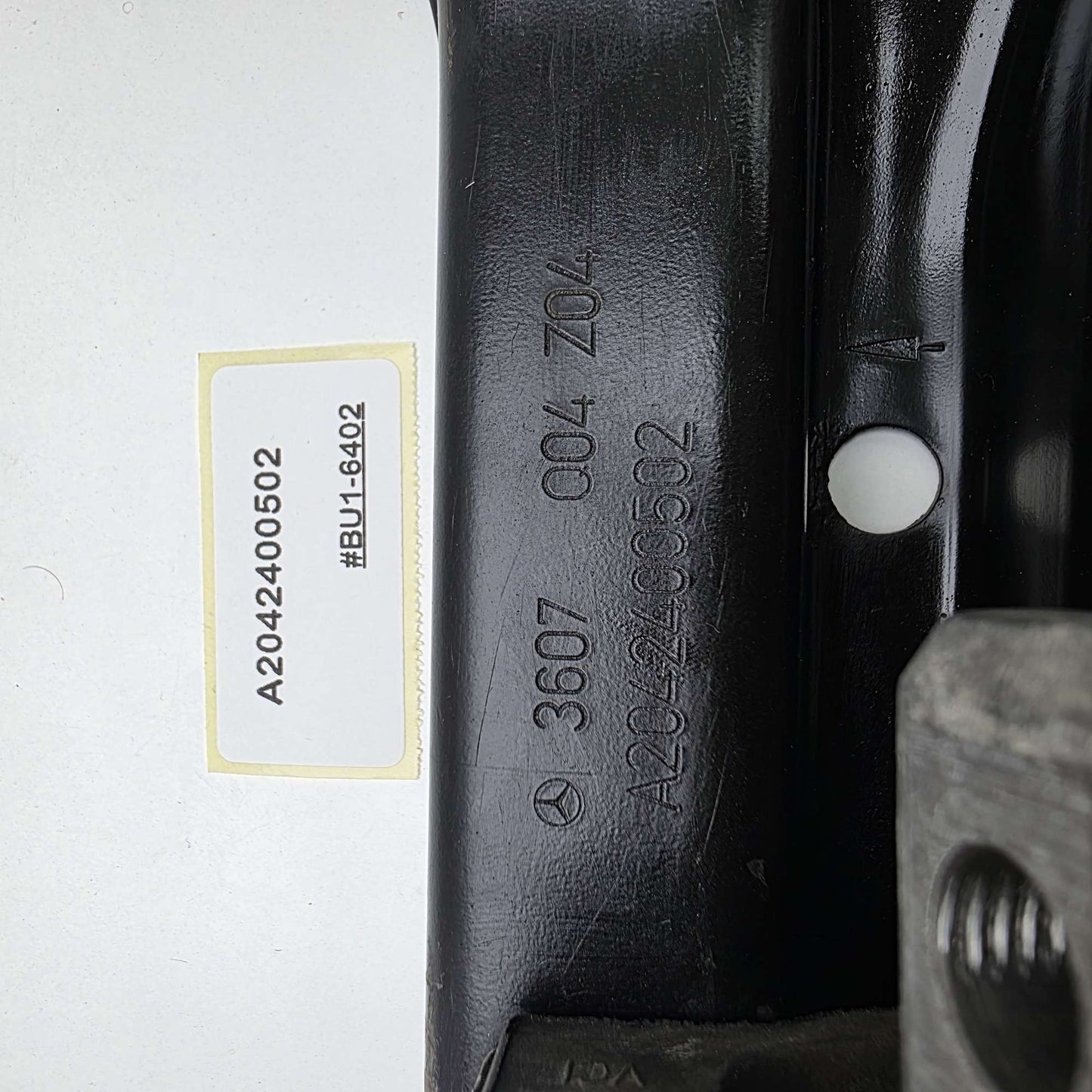 2006-2015 Mercedes-Benz W204 Engine Carrier A2042400502