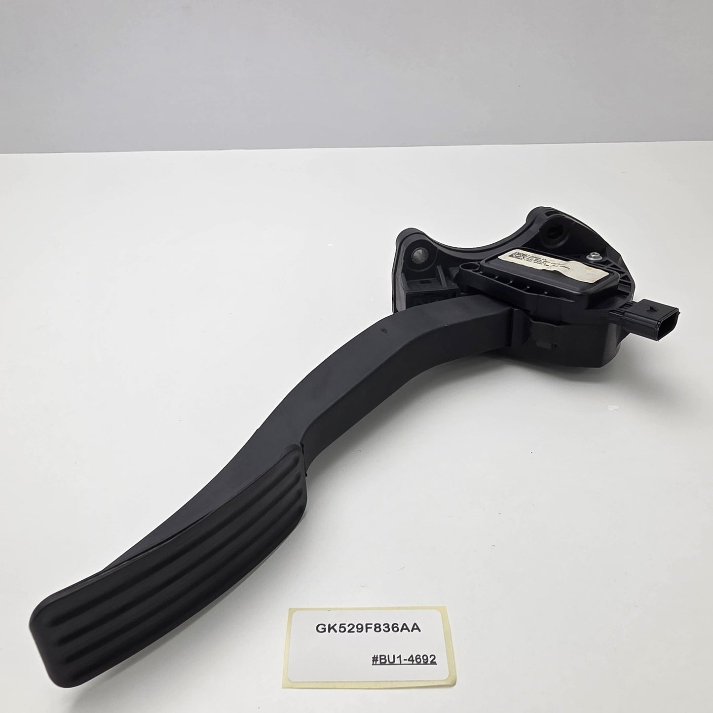 2020-2024 Land Rover Defender Gas Pedal Accelerator Module GK529F836AA