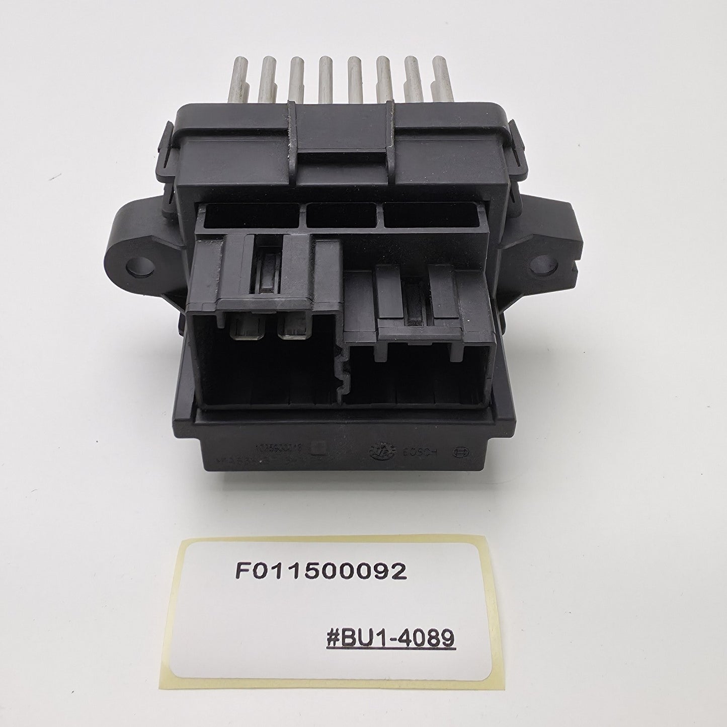 2015 Maserati Ghibli Interior Heater Blower Resistor F011500092