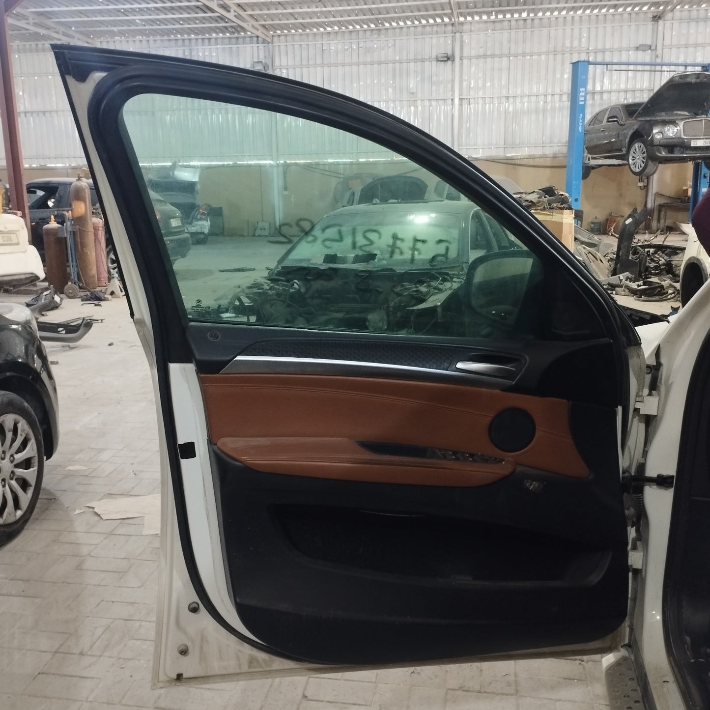 2012 BMW X6 Left & Right Upper Front Door Hinges – Used OEM