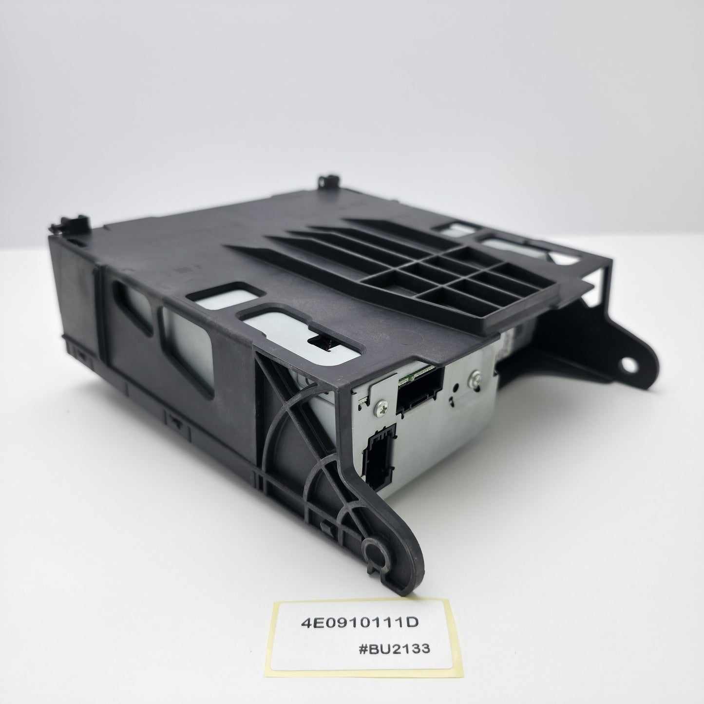 2005-2006 Audi A6 CD CHANGER 4E0910111D