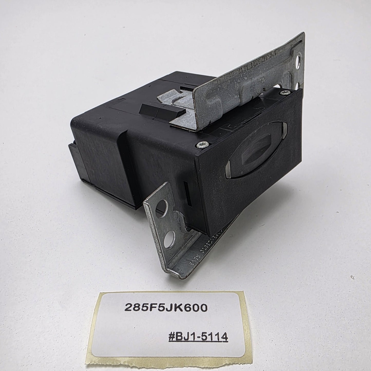 2007-2015 Infiniti G37 Controller Assy-Card Slot 285F5JK600