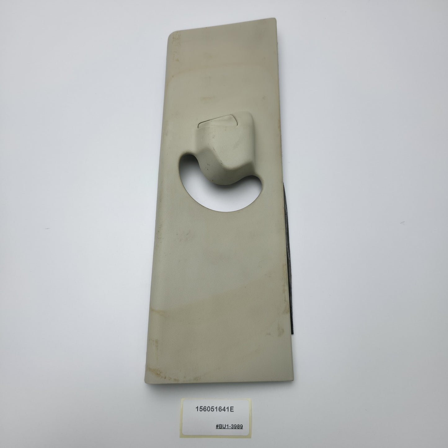 2016-2020 Jaguar XJ Center Right Pillar Trim 156051641E