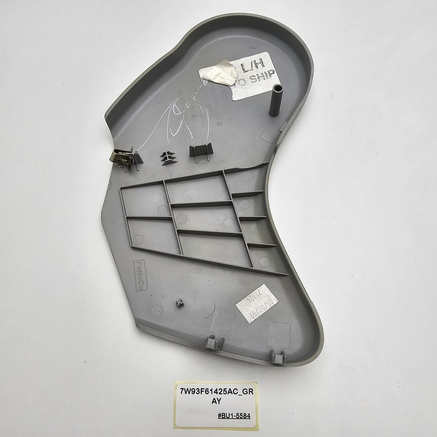 2009-2015 Jaguar XF FRONT SEAT OUTER COVER LEFT 7W93-F61425-AC F61425