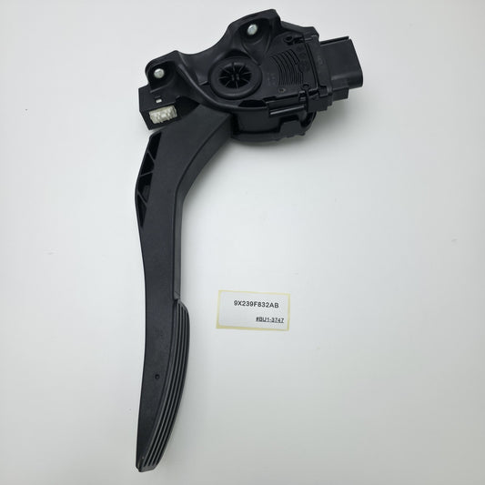 2016-2019 Jaguar XJ ACCELERATOR GAS PEDAL 9X239F832AB