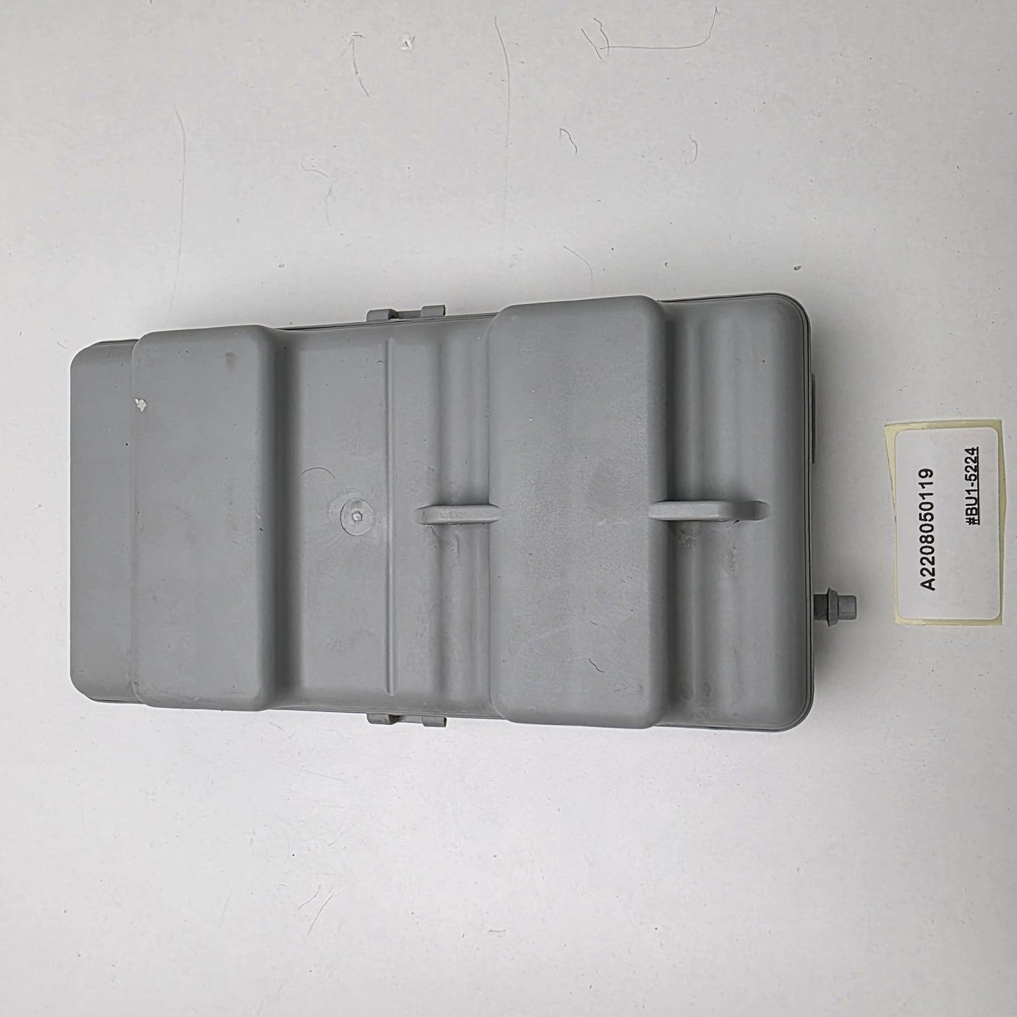 2003-2006 Mercedes-Benz R230 Vacuum Pump Reservoir Tank A2208050119