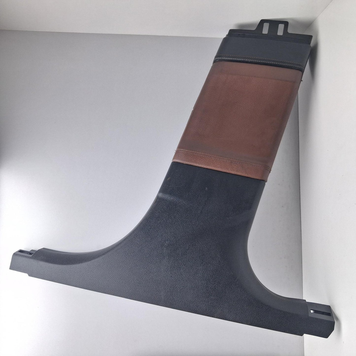 2010-2018 BMW 6 B Pillar Trim 105079511C