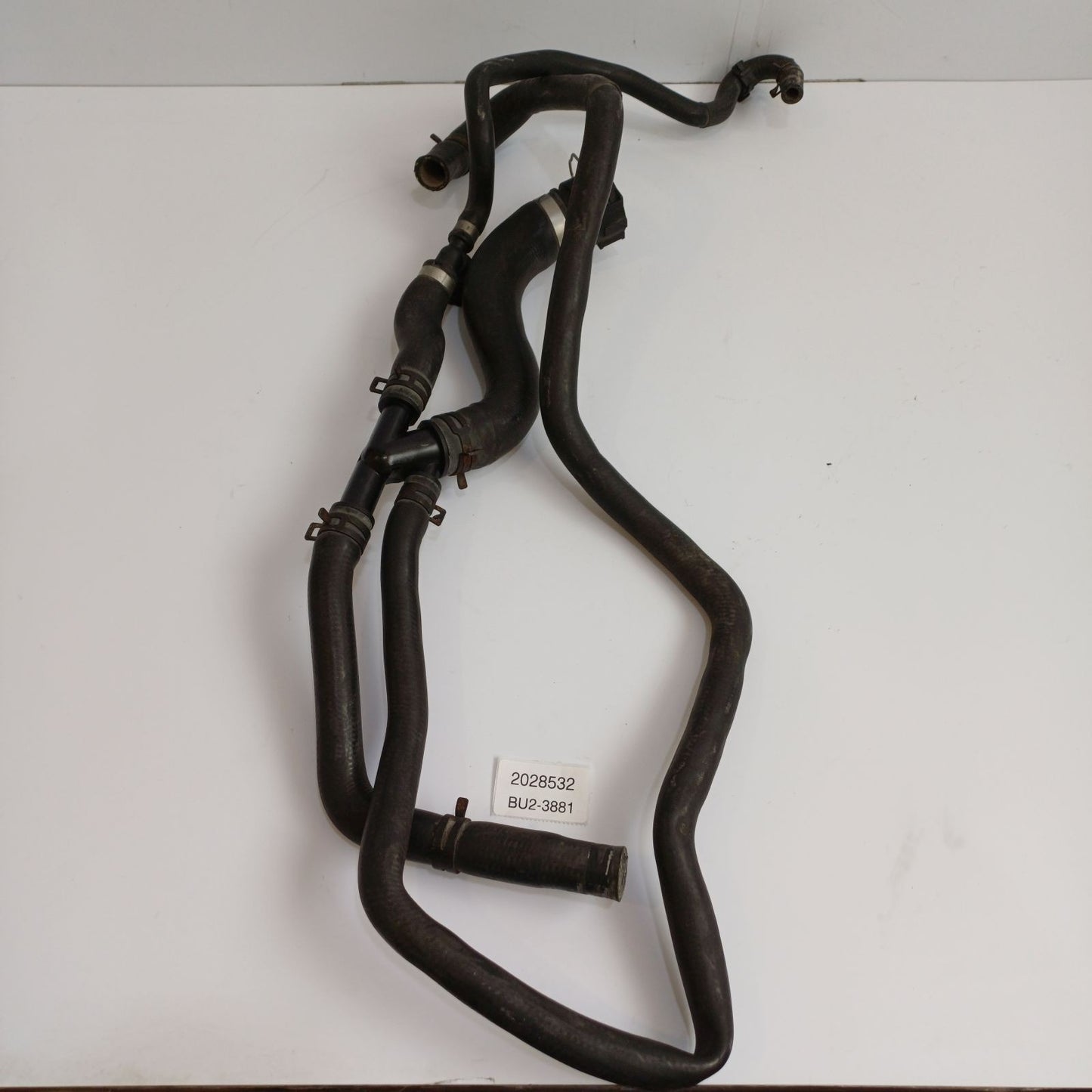 2002-2012 Land Rover Range Rover Vogue L322 WATER COOLANT PIPE 2028532