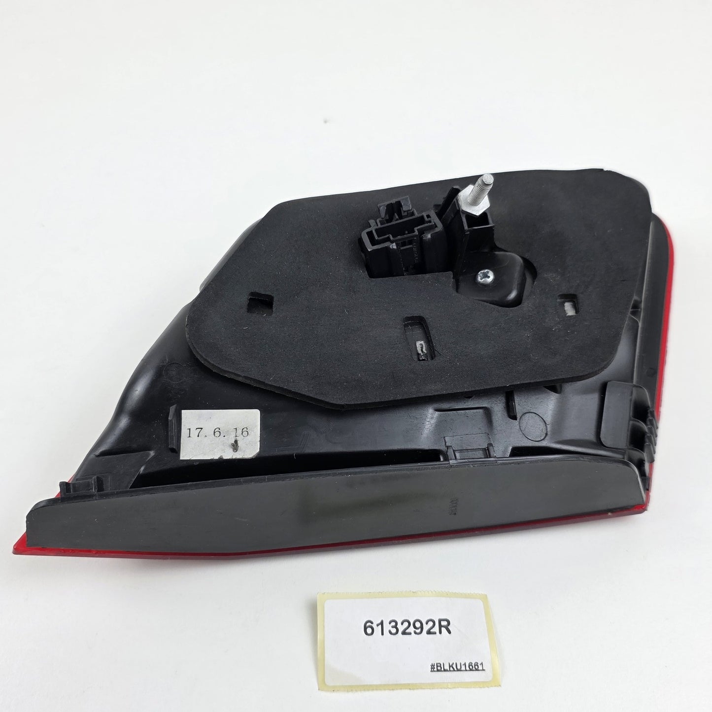 2009-2016 Mercedes-Benz E-Class W212 Rear Inner Taillight 613292R