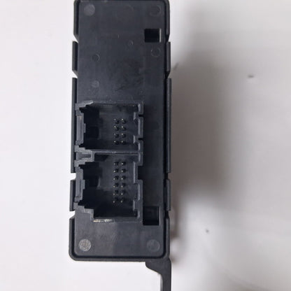 2005-2009 Volkswagen Golf Foot Rest Bracket 1k2864767