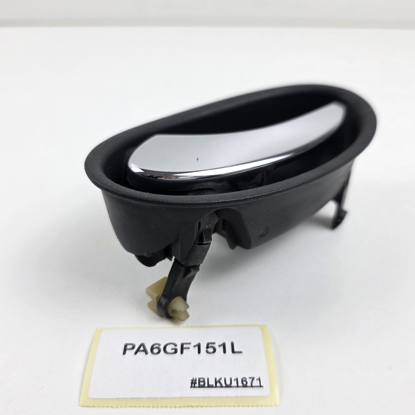 2002-2010 Mercedes-Benz CLK (A209) Front Left Interior Door Handle PA6GF151L