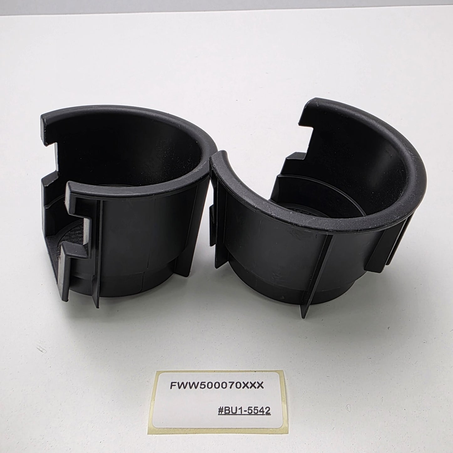 2013 Land Rover Discovery 4 Cup Holder FWW5000