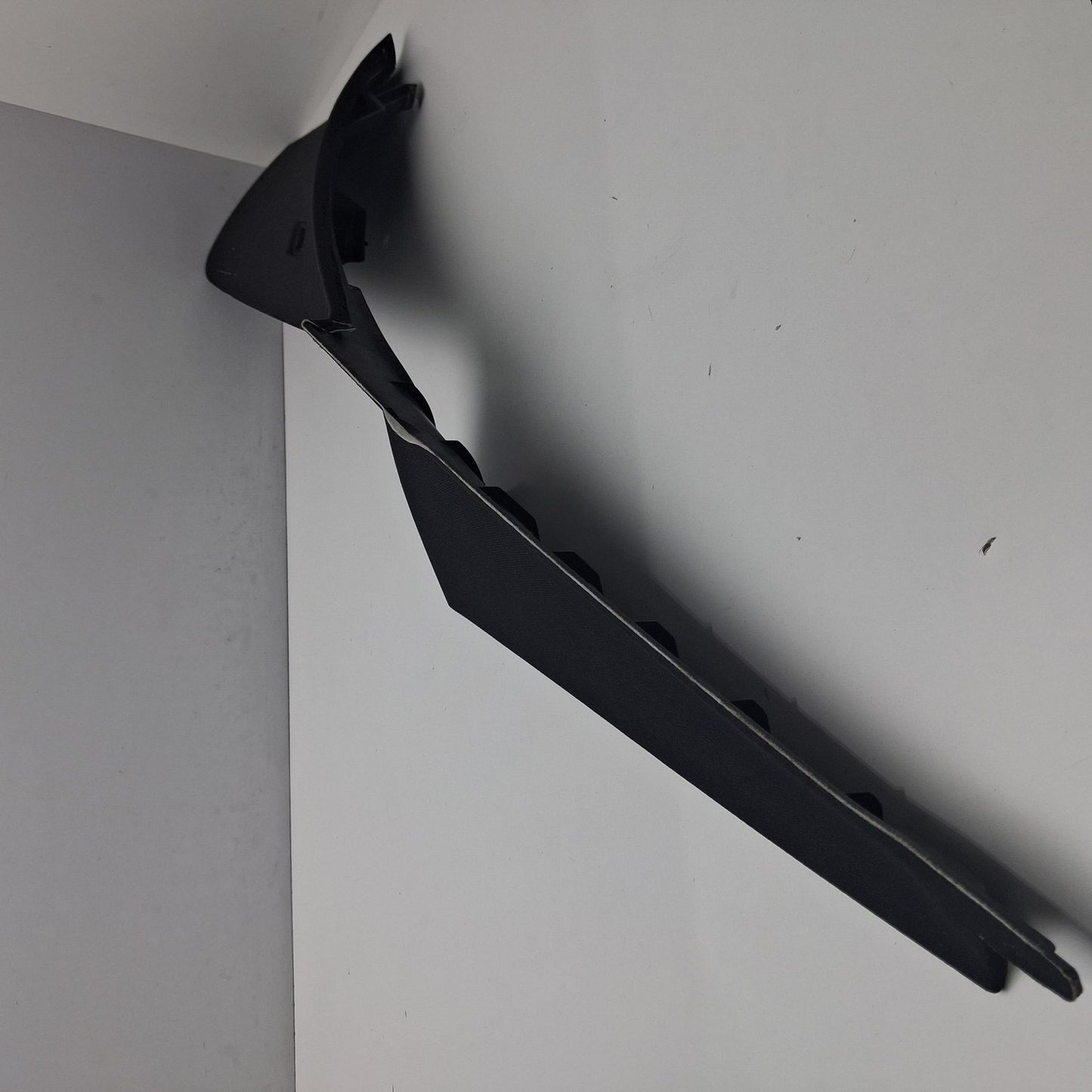2010-2016 Cadillac SRX Battery Tray Bracket 20765834