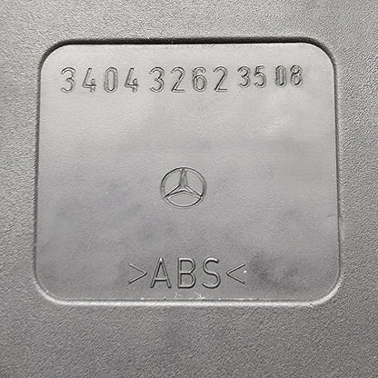 2011-2015 Mercedes-Benz C300 Rear Right Side Seat Belt Buckle 34043262