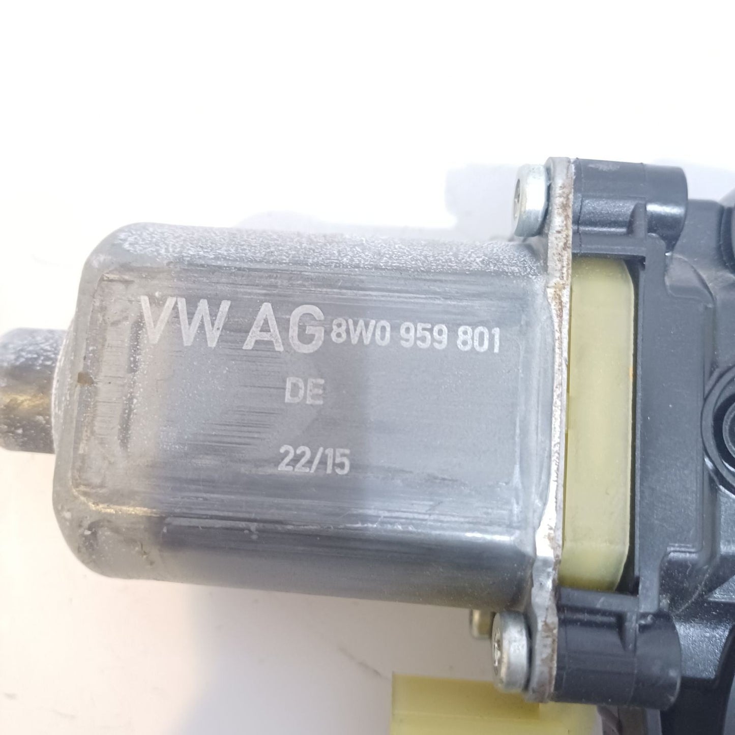 2017-2021 Volkswagen e-Golf Window Motor 8W0959801