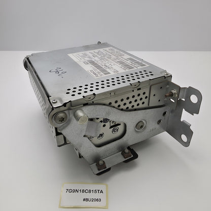 2008-2013 Land Rover LR2 Radio CD Player 6 Disc Changer 7G9N18C815TA