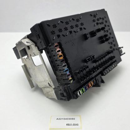 2007-2013 Mercedes-Benz CL550 Rear Trunk SAM Fuse Box Relay Module A2215403050