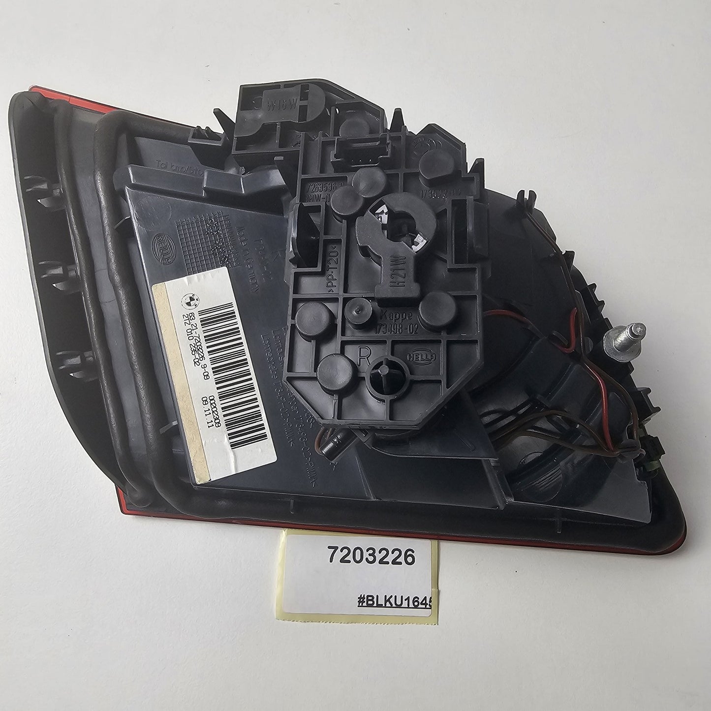 2010-2013 BMW 528 Rear Light in Trunk Lid Right 7203226