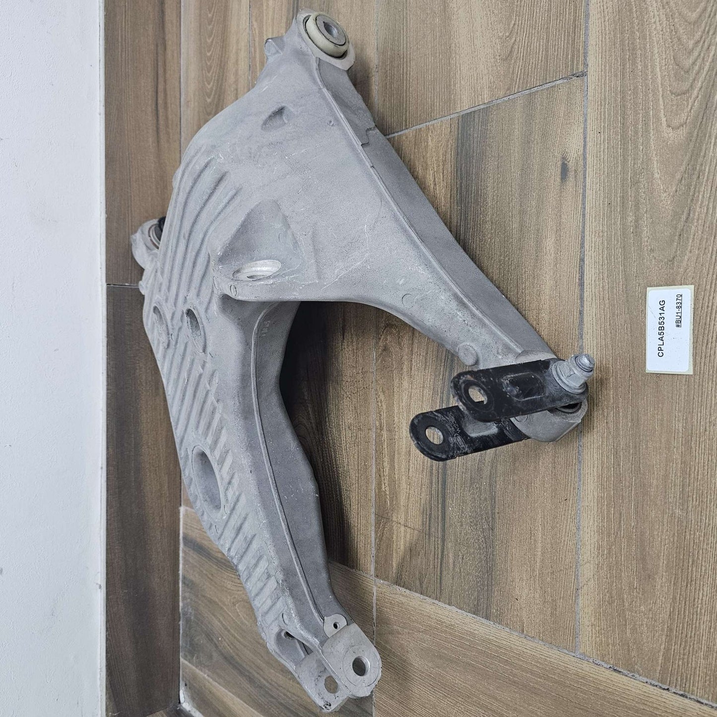 2013-2022 Land Rover Range Rover L405 Left Rear Control Arm CPLA5B531AG