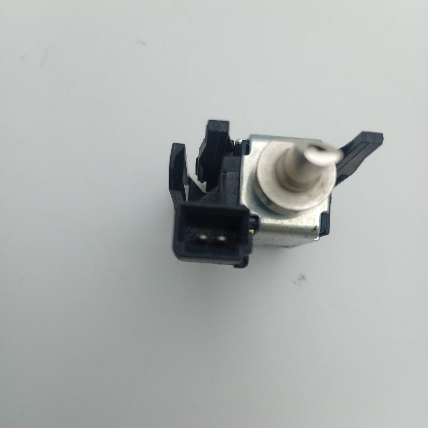 2003-2015 Volkswagen Touran Steering Column Lock Solenoid 1K0953527C