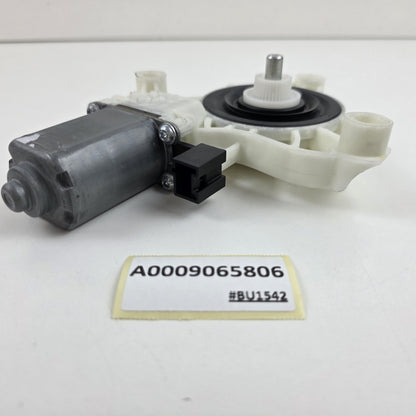 2019-2022 Mercedes-Benz EQB Front Left Door Window Regulator Motor A0009065806