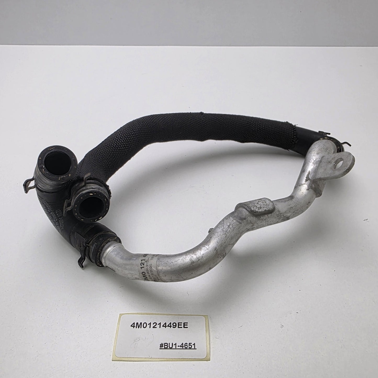 2019-2023 Lamborghini Urus Radiator Coolant Hose Rear 4M0121449EE