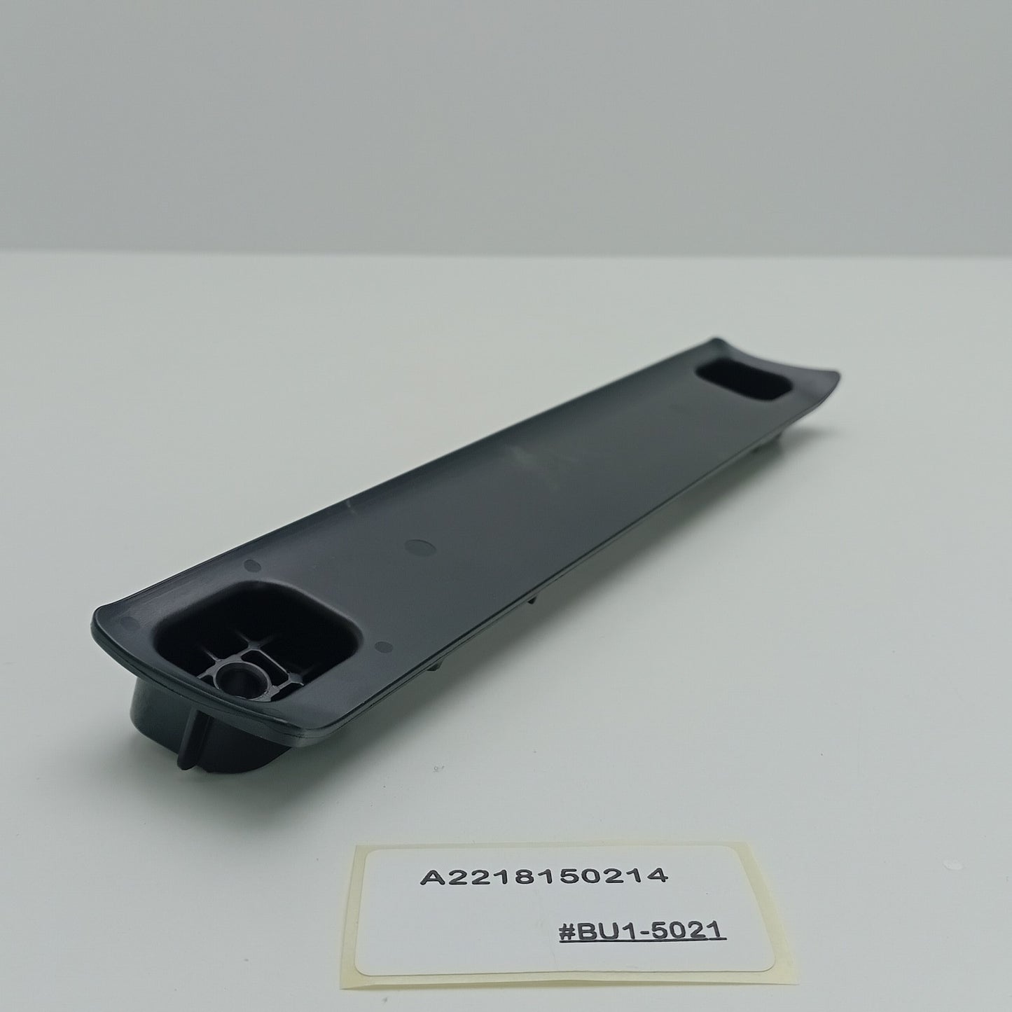 2006-2013 Mercedes-Benz S-Class BRACKET RIGHT HANDLE A2218150214