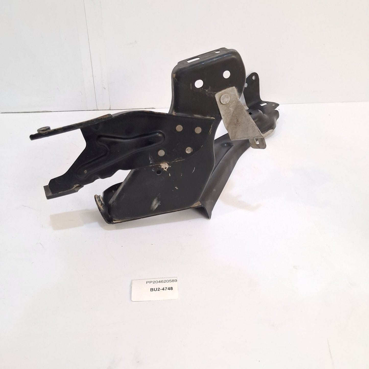 2008-2014 Mercedes-Benz C300 Front Left Headlight Bracket Support PP204620589
