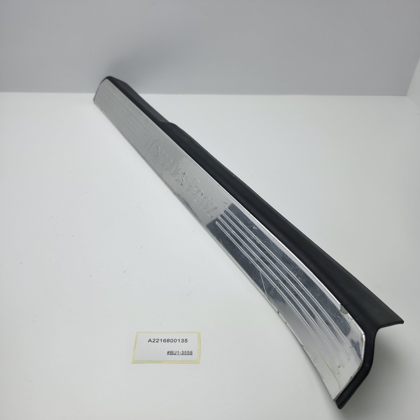 2006-2013 Mercedes-Benz S-Class DOOR SILL TRIM FRONT A2216800135