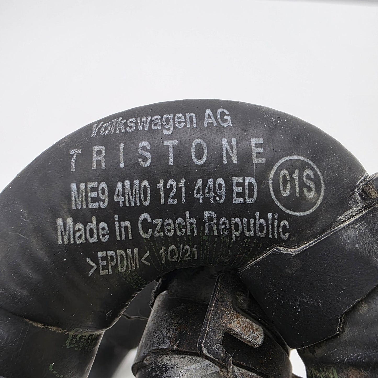 2021-2025 Audi RS7 Radiator Coolant Hose Rear 4M0121449EE
