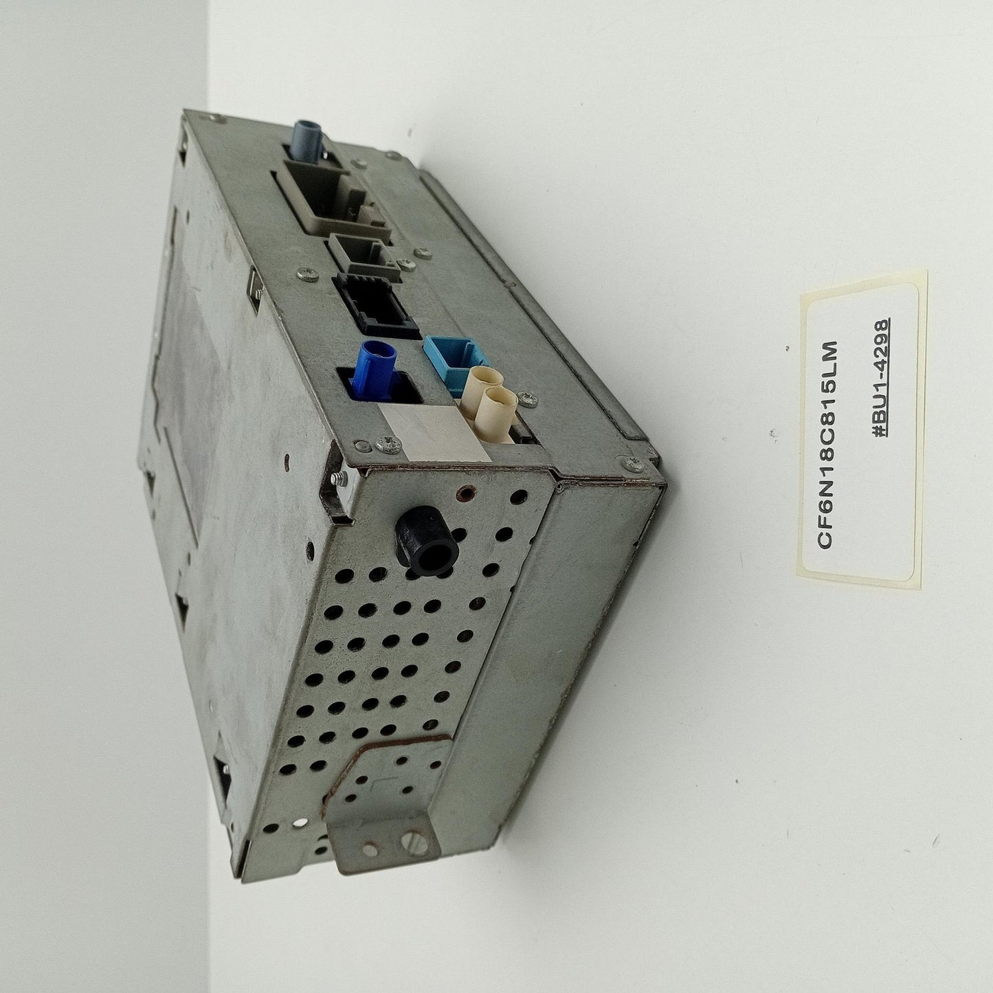 2009+ Jaguar XJ RADIO WITH CD PLAYER CF6N18C815LM