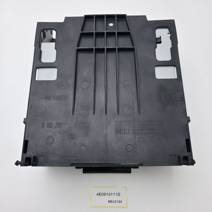 2005-2006 Audi A8 Quattro CD CHANGER 4E0910111D
