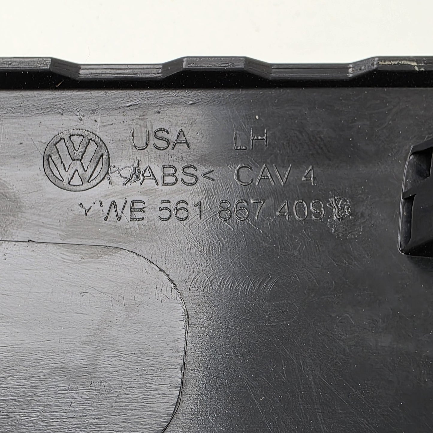 2012-2015 Volkswagen Passat Front Door Trim Molding 561867409B