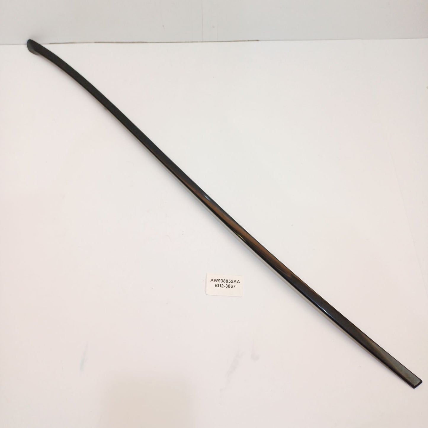 2010-2019 Jaguar XJ WINDSHIELD TRIM MOULDING AW938852AA