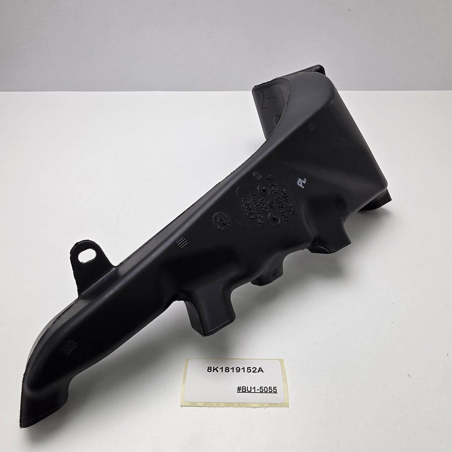 2008-2017 Audi A5 Instrument Panel Air Duct Upper Lower 8K1819152A
