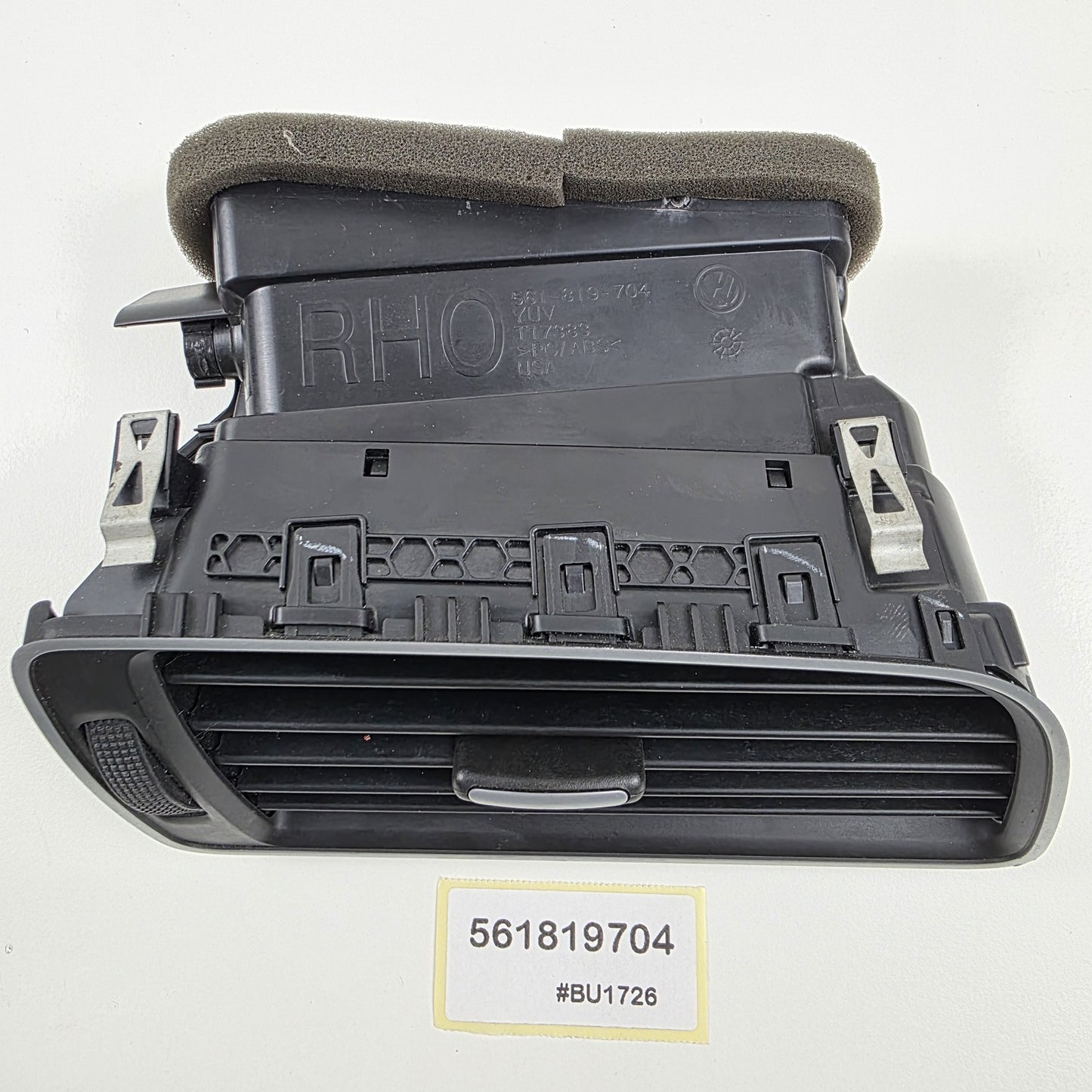 2011-2018 VW Jetta Passat Dashboard Air Vent 561819704
