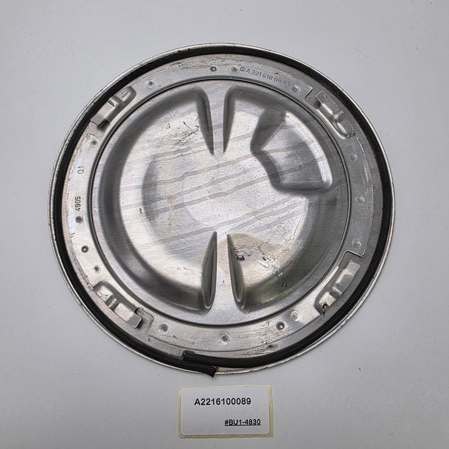 2005-2013 Mercedes-Benz S-Class Fuel Pump Access Cover A2216100089