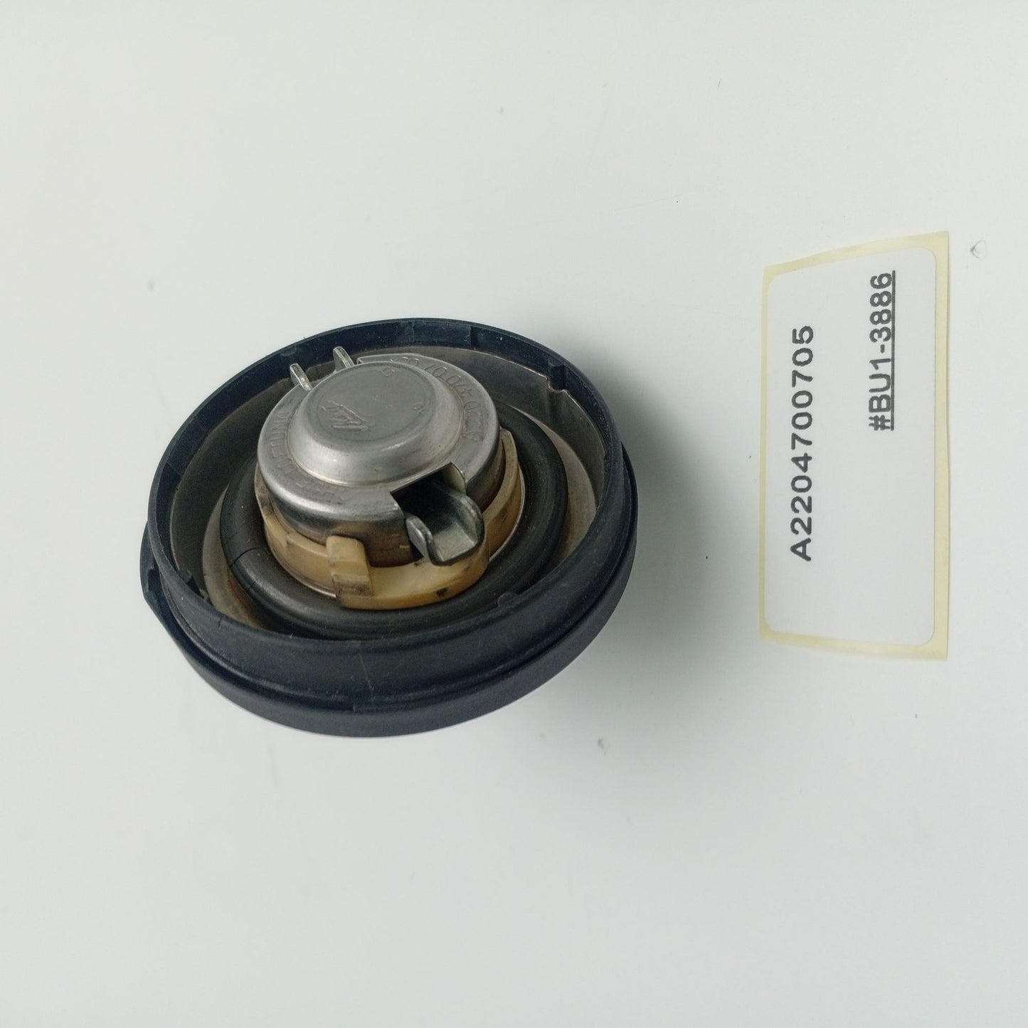 2001-2003 Mercedes-Benz W204 DIESEL FUEL FILLER TANK CAP A2204700705