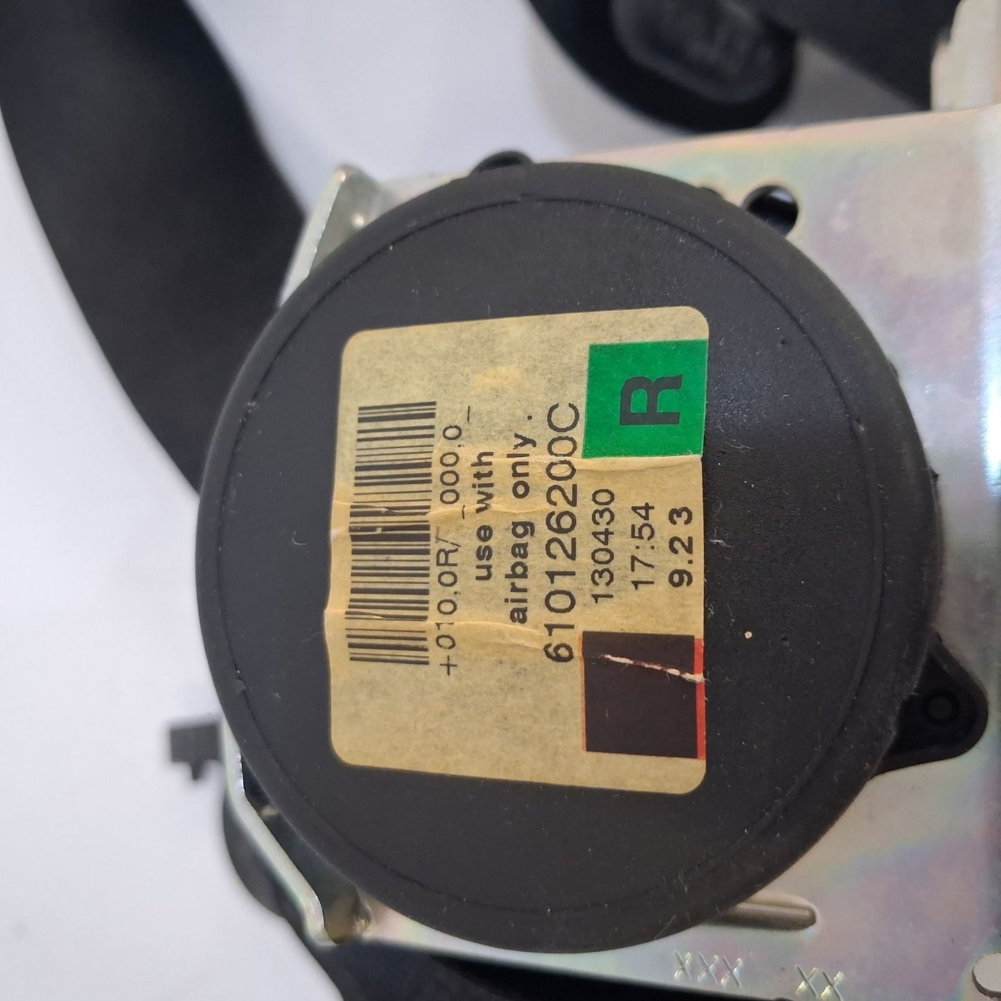 2009-2017 BMW F10 Front Right Seat Belt 610126200C