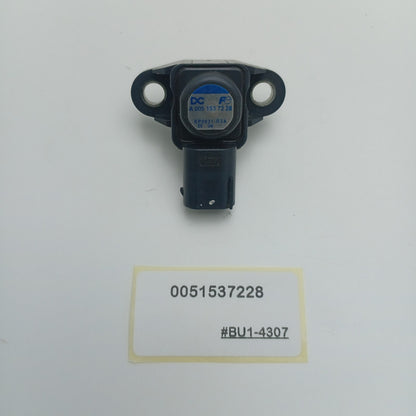 2003-2006 Mercedes-Benz CL600 Manifold Absolute Pressure Sensor 0051537228